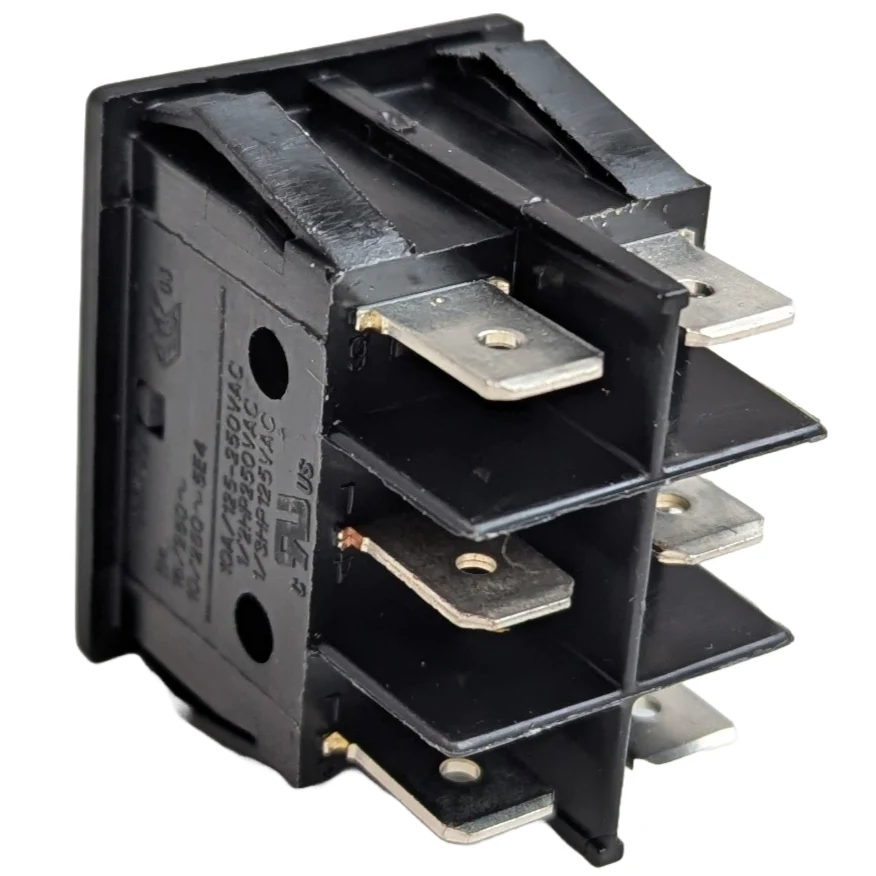 Multicomp Pro DPDT Rocker Switch 16A 250VAC MP011253 - Image 2